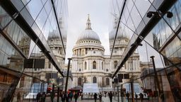 Find cheap flights from Faro to London Heathrow Airport