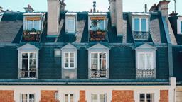 Find cheap flights from Dublin to Paris