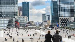 La Défense holiday rentals