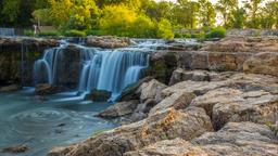 Find cheap flights to Missouri