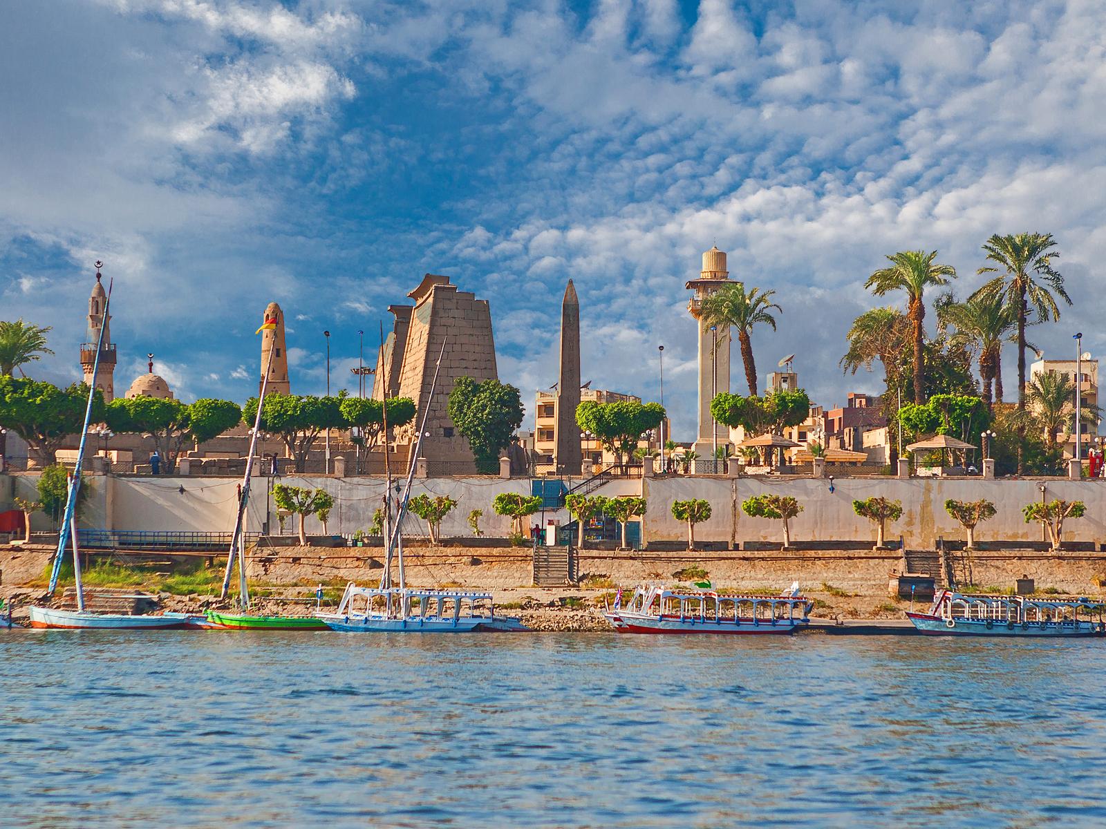 Get Attractive Prices for Flights to Egypt! - Factors Affecting Flight Prices