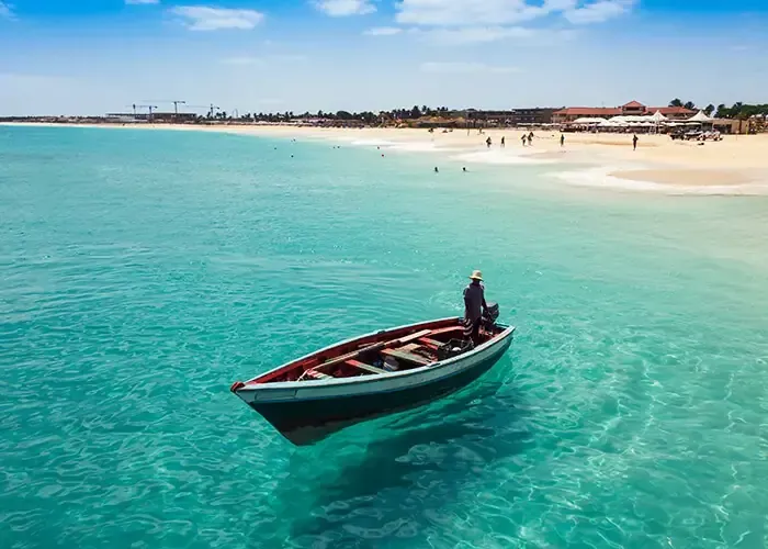 VICTOR TORRES/Shutterstock.com