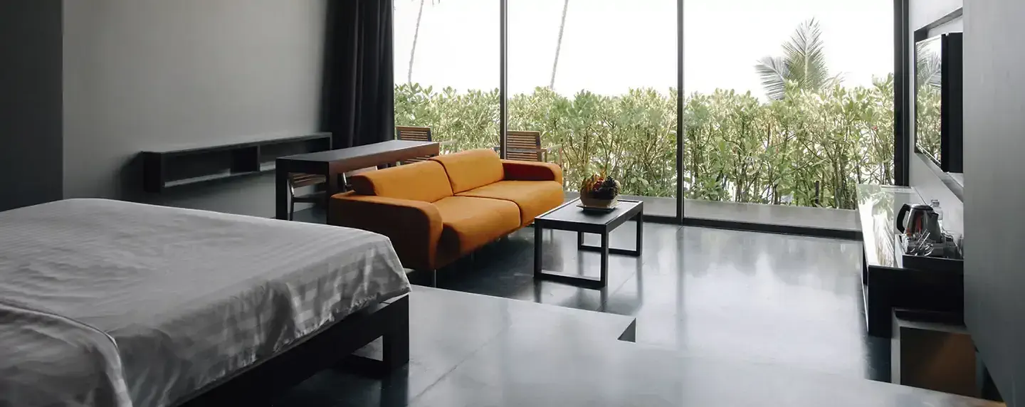 Where to find the cheapest hotels and rentals per square metre