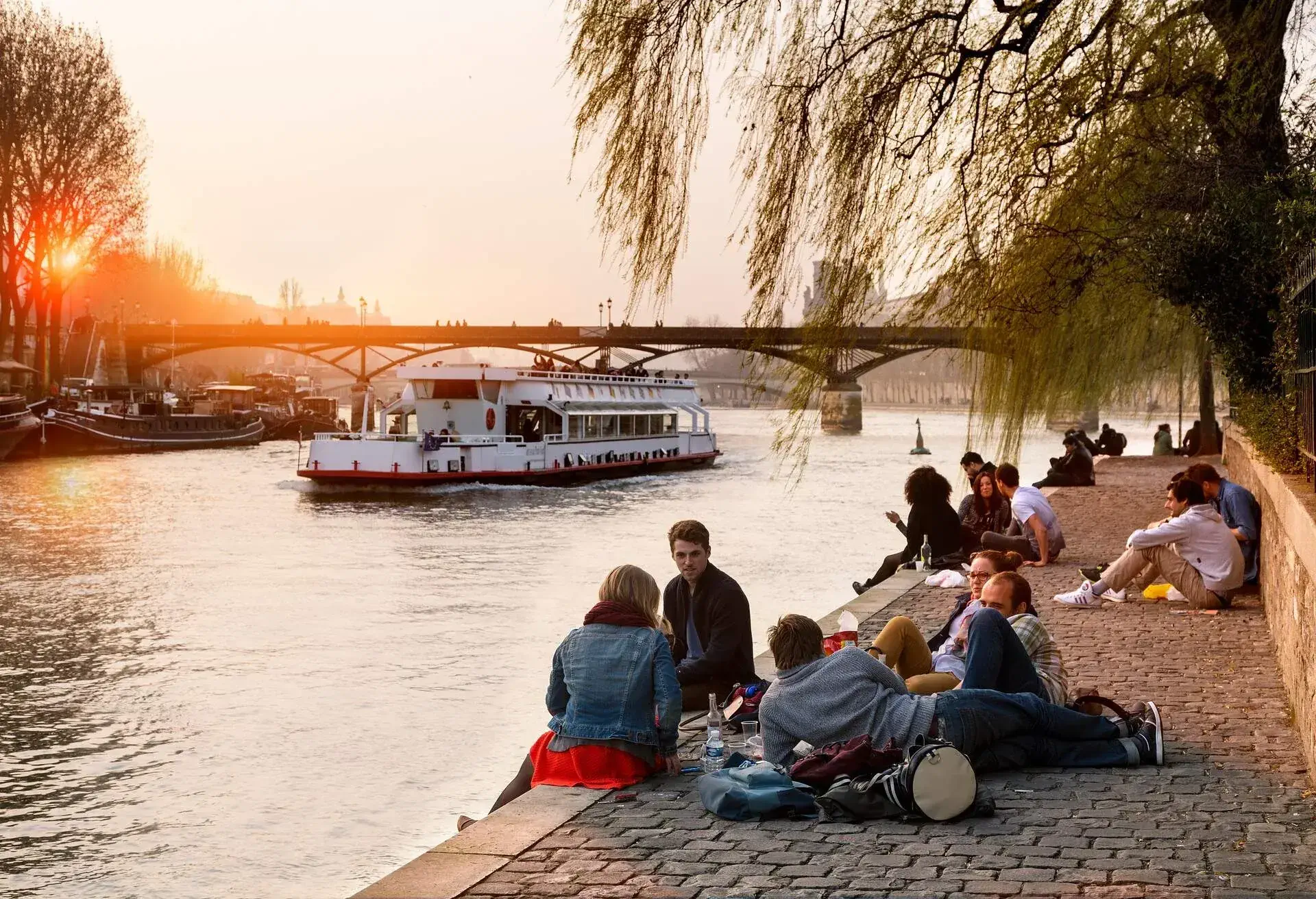 PARIS SEINE