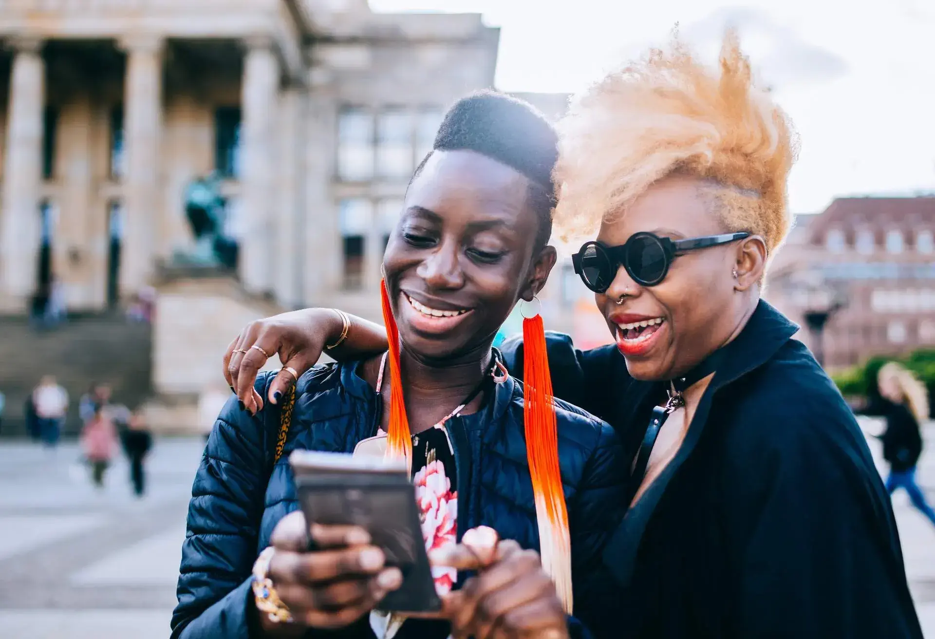 DEST_GERMANY_BERLIN_THEME_PEOPLE_LGBTQ_COUPLE_DIVERSE_DEVICE_GettyImages-957556544