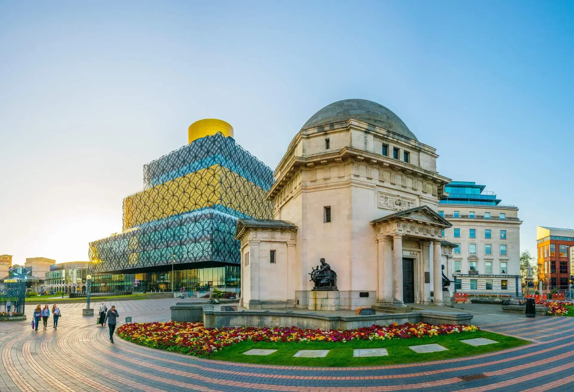 DEST_UK_ENGLAND_BIRMINGHAM_shutterstock-portfolio_1080993710