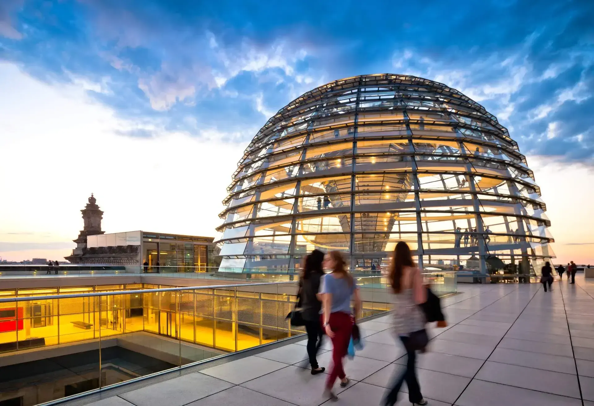 DEST_GERMANY_BERLIN_BUNDESTAG_GettyImages-172488300