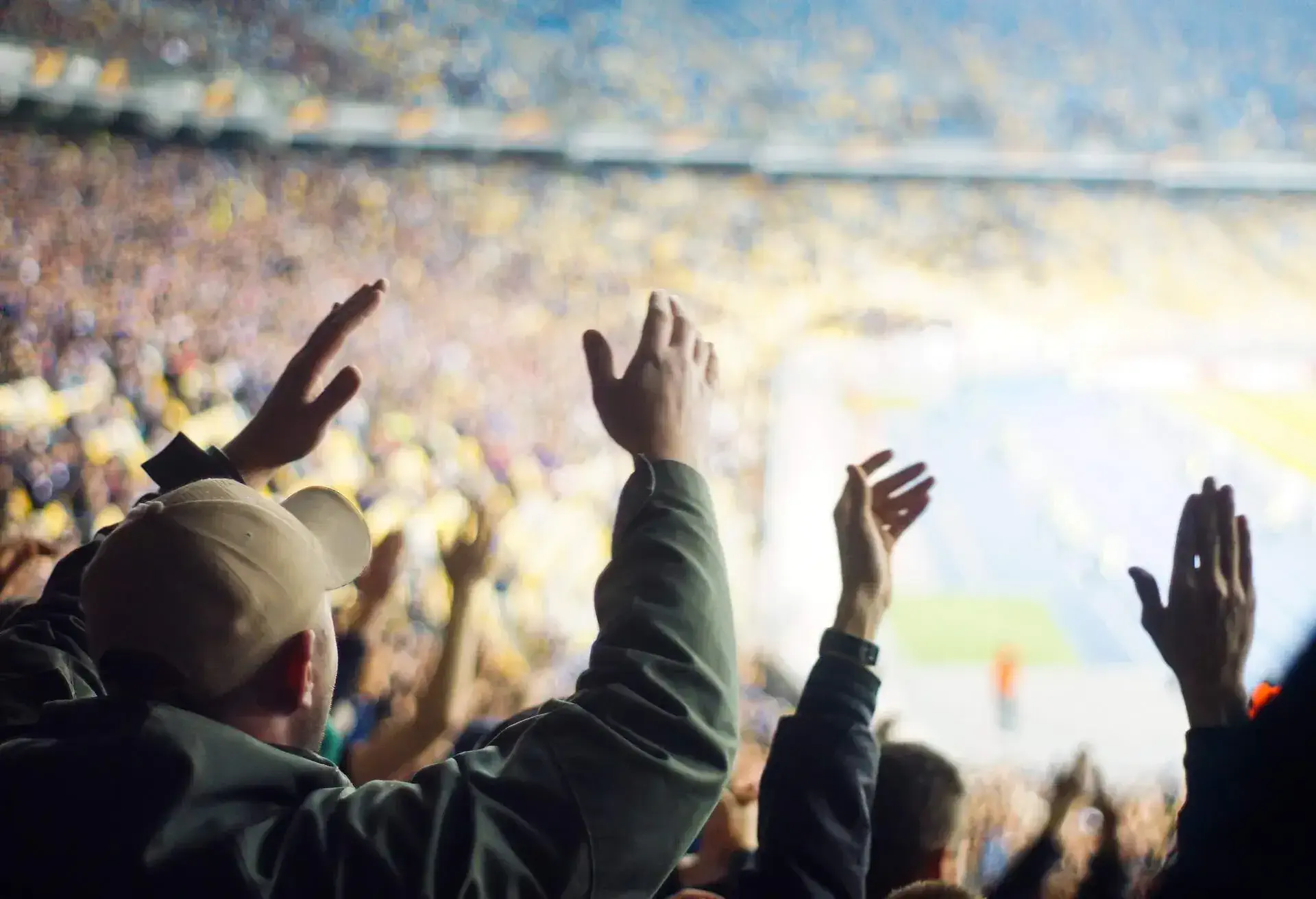 THEME_LIVE_EVENTS_SPORTS_STADIUM_FANS_shutterstock_portfolio_778693663