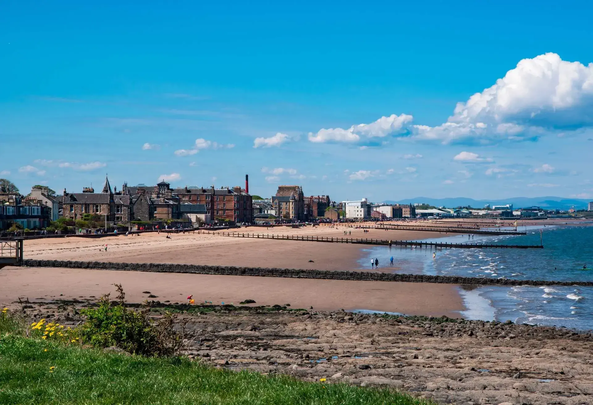 DEST_SCOTLAND_UK_EDINBURGH_PORTOBELLO-BEACH-GettyImages-1152255525
