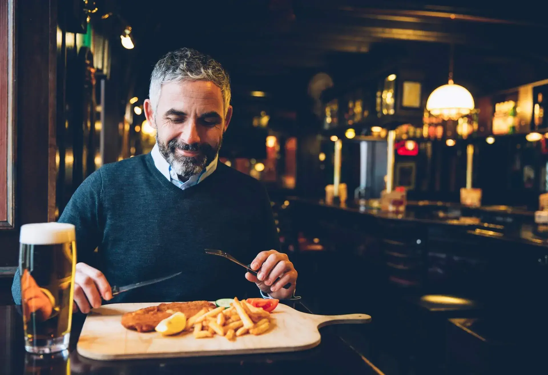 THEME_PEOPLE_FOOD_WIENER_SCHNITZELGettyImages-591214447