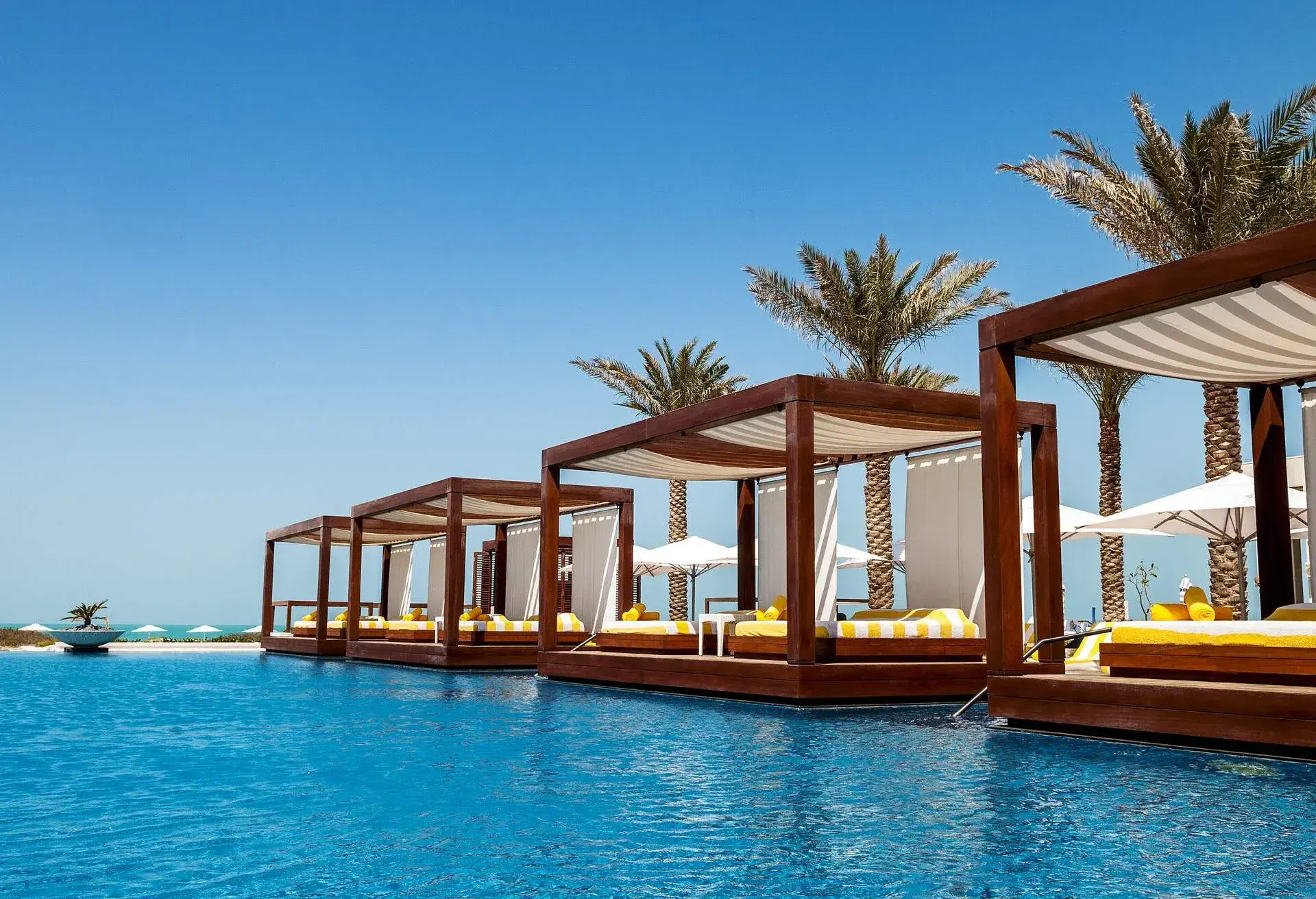 THEME_HOTEL_RESORT_shutterstock-premier_147123398