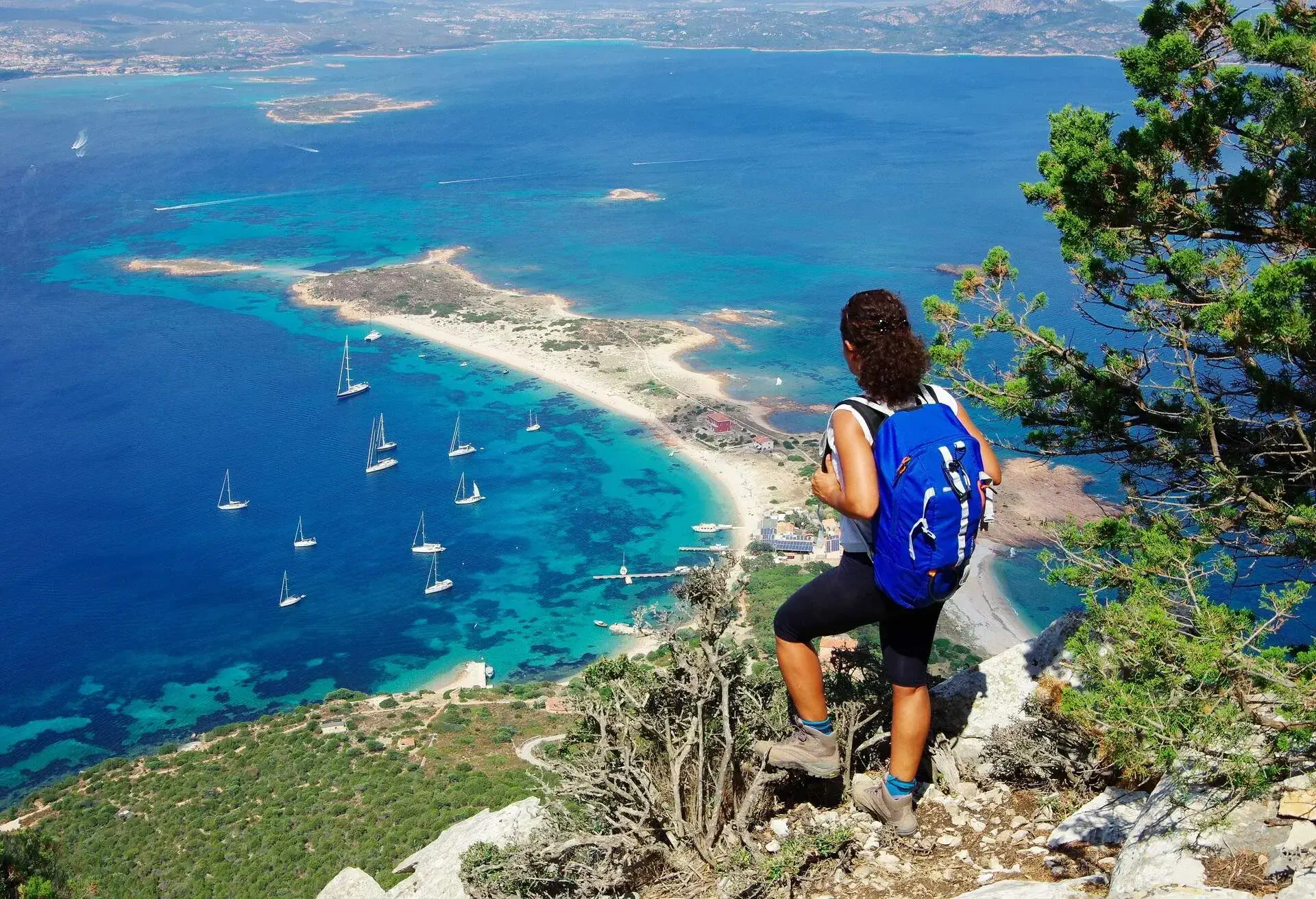 dest_italy_sardinia_tavolara_punta-cannone_shutterstock-portfolio_679830775_checkfelix_within-usage-period_60352