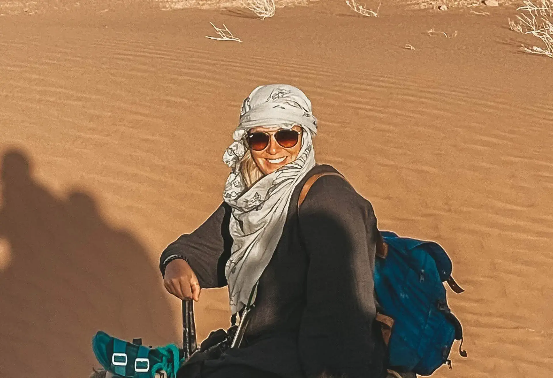 annika_ziehen_desrt-female-solo-travel