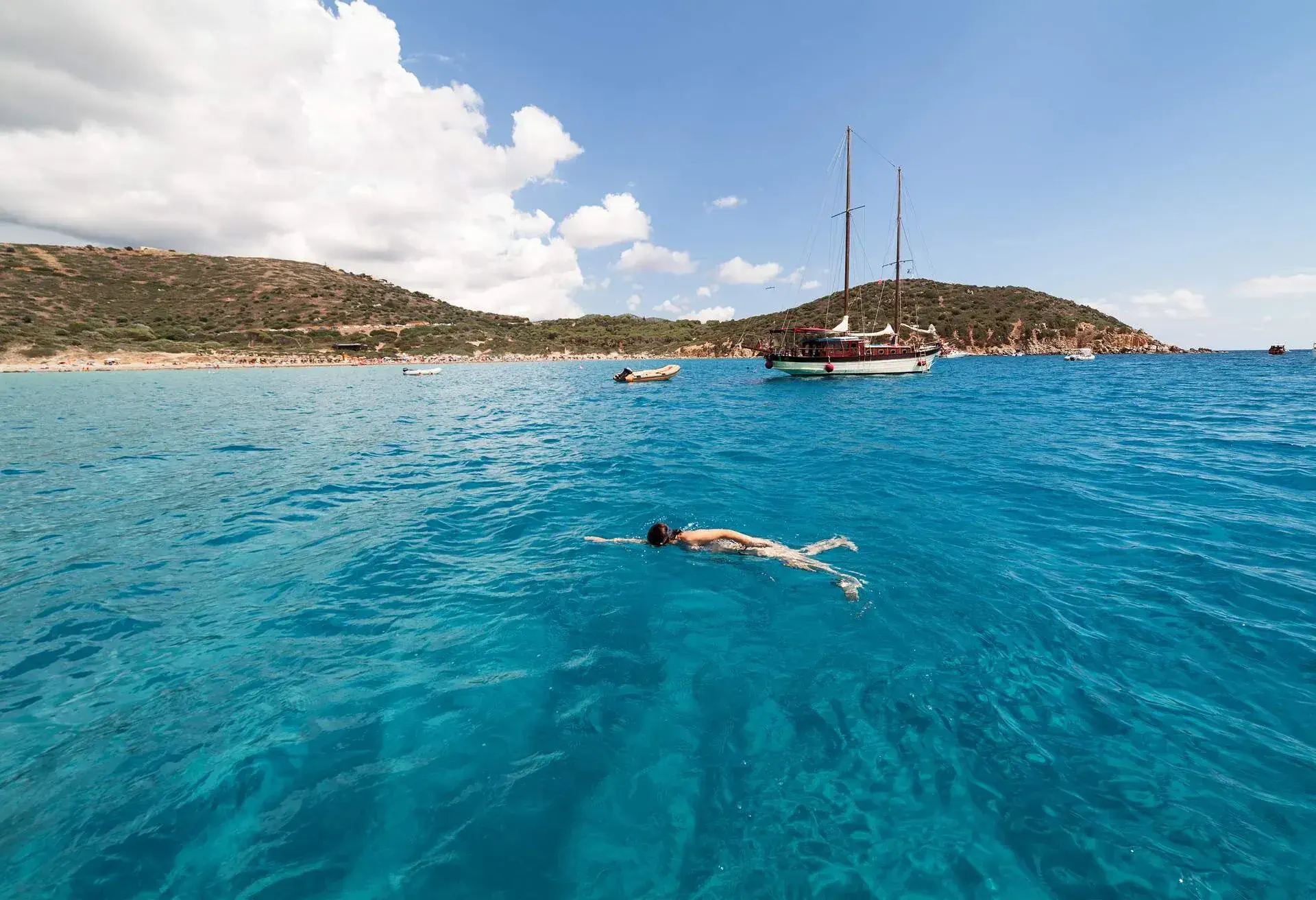 DEST_ITALY_SARDINIA_Mari Pintau_THEME_BEACH_shutterstock_1172284738