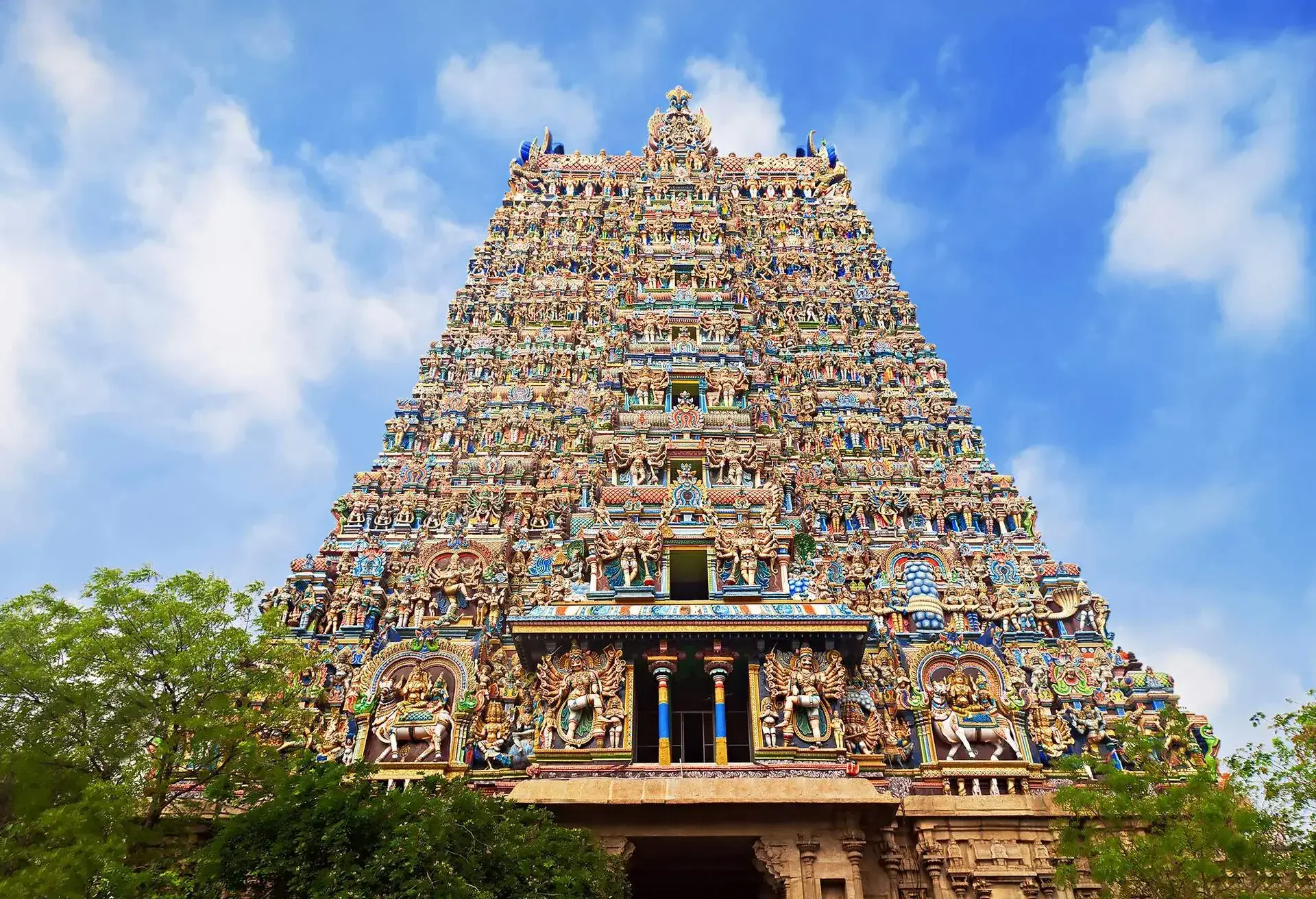 DEST_INDIA_MADURAI_Meenakshi-Amman-Temple_GettyImages-539018188