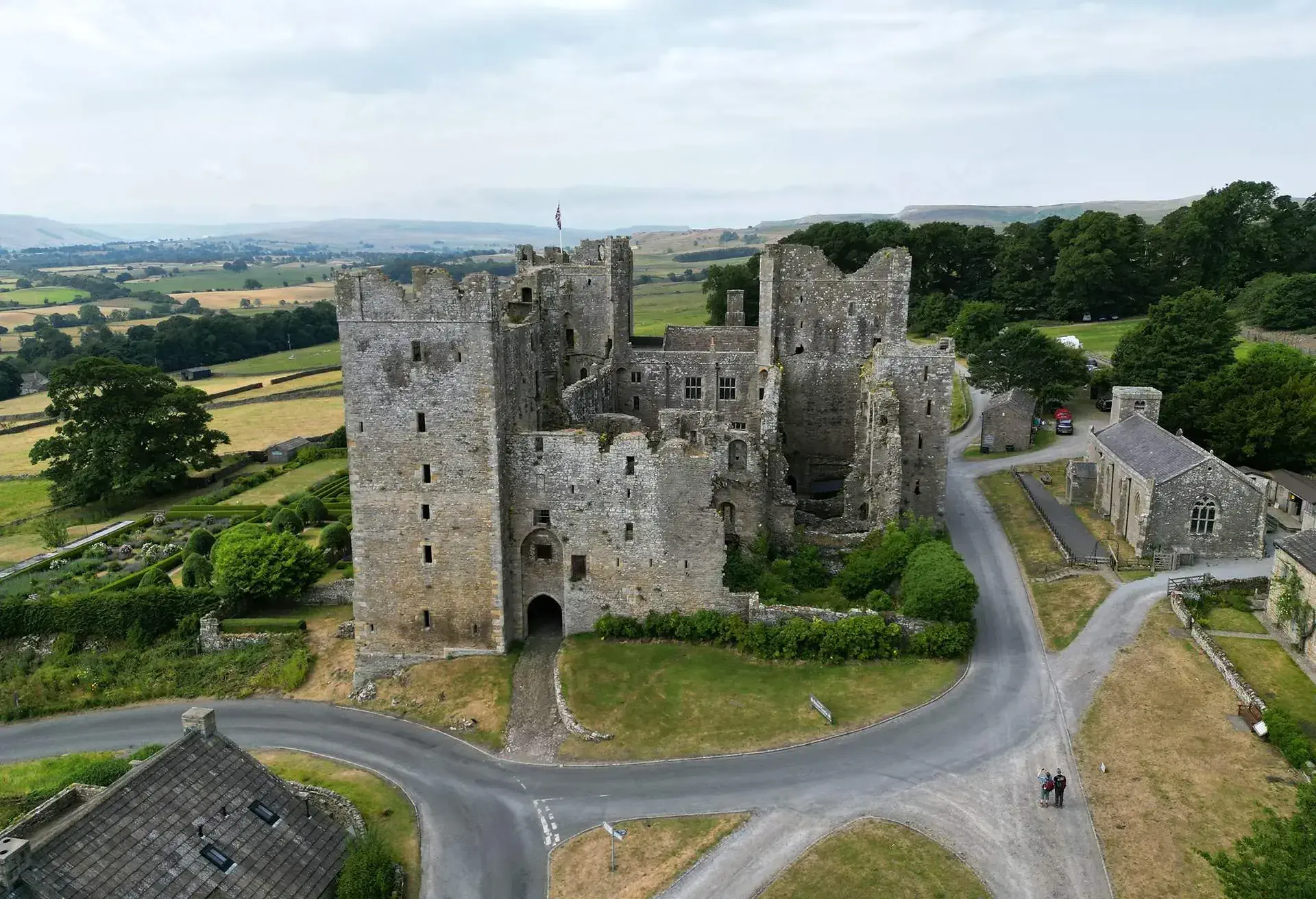 uk_yorkshire_bolton-castle