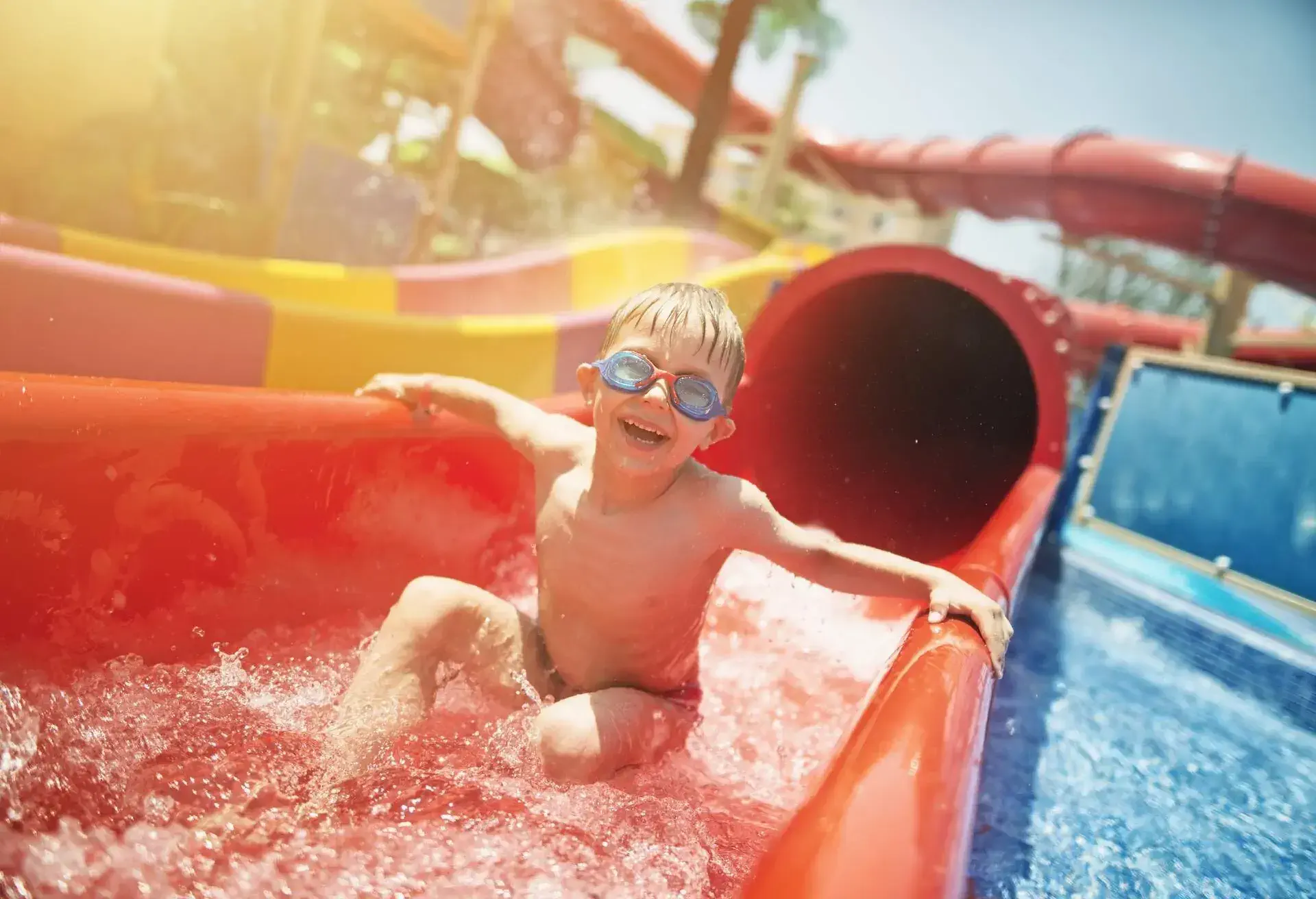 people_children_waterpark_waterslide
