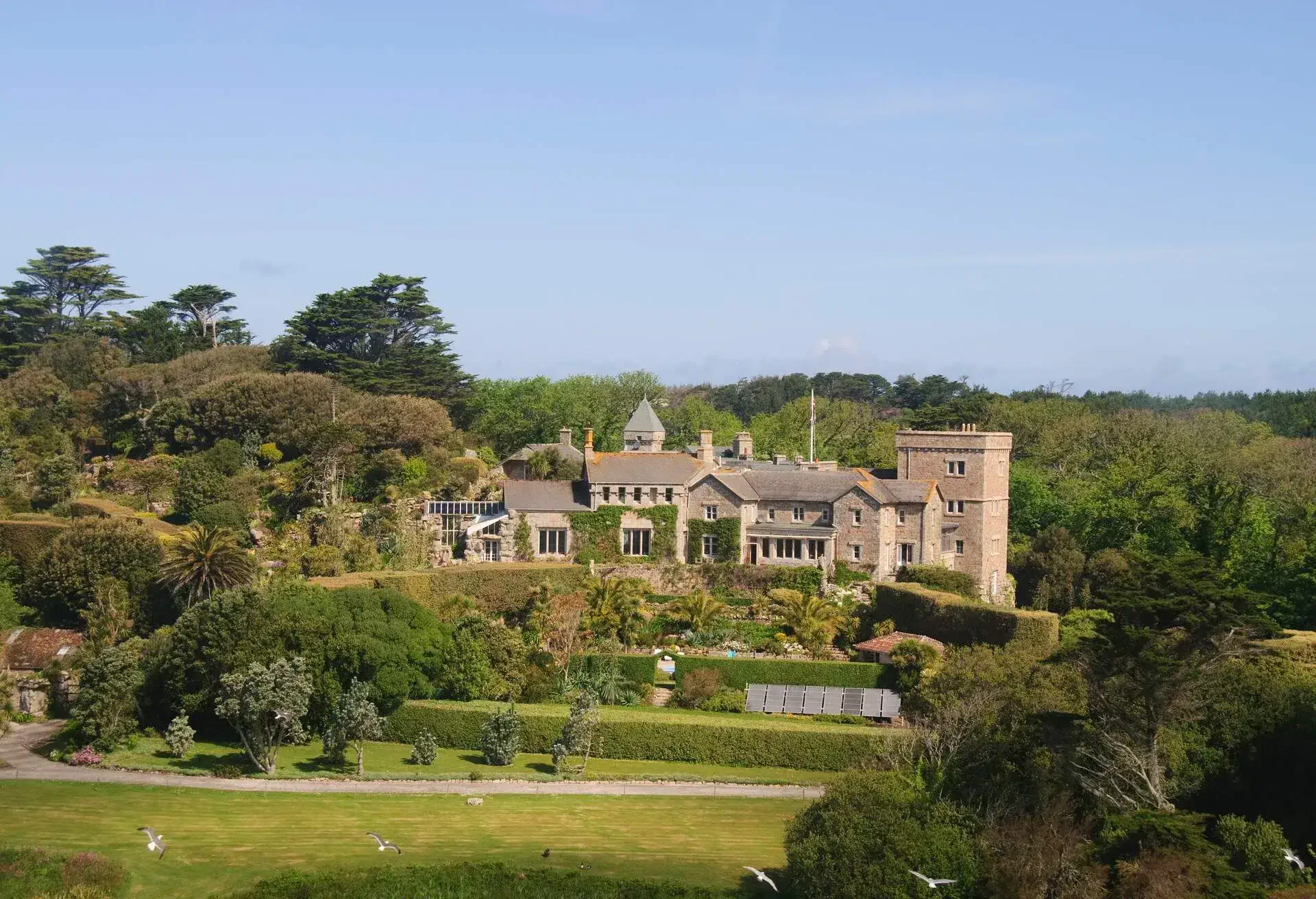 DEST_UK_Tresco_Abbey_Tresco_Isles_of_Scilly_Cornwall.jpg