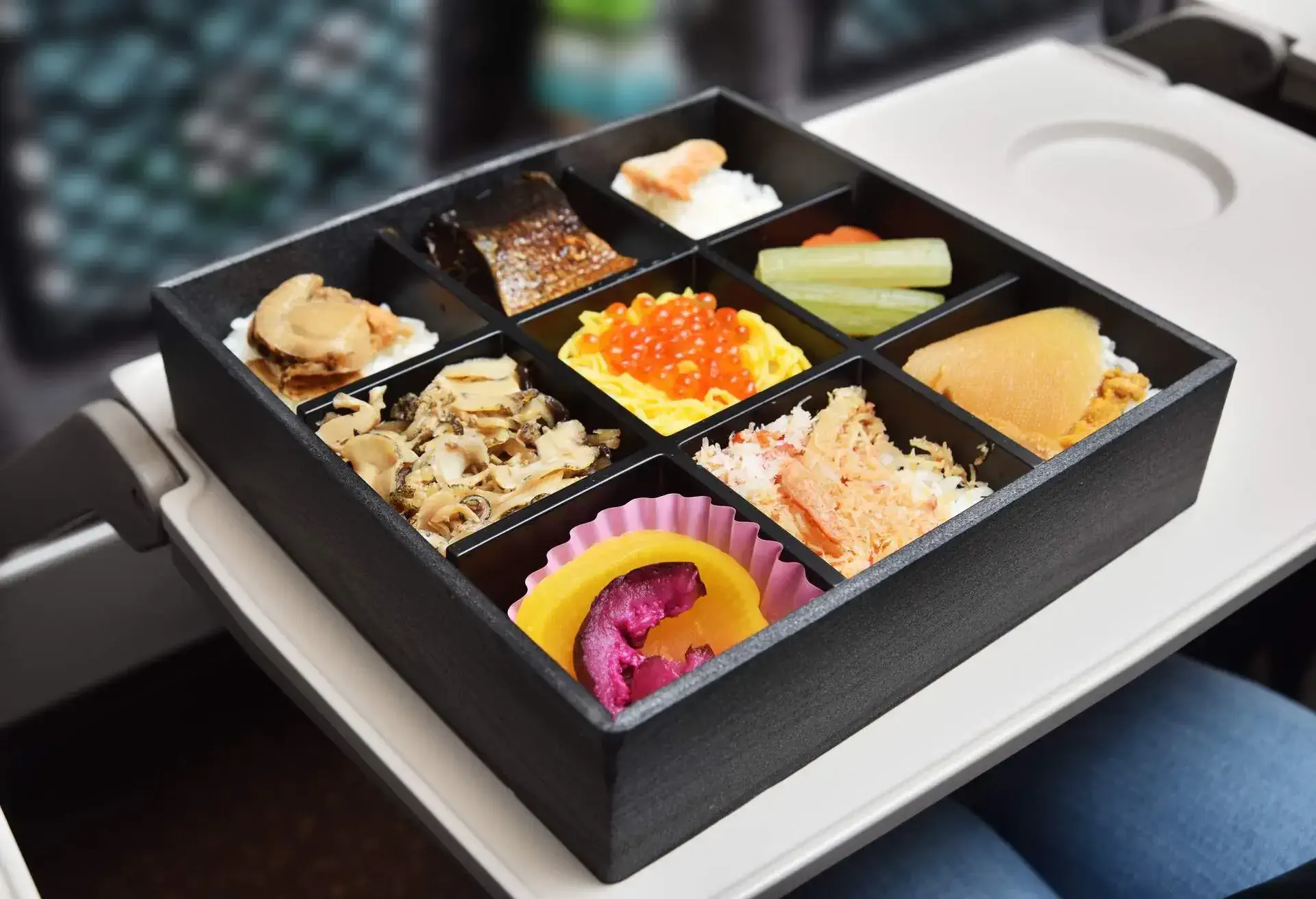 THEME_JAPANESE_FOOD_EKIBEN_GettyImages-1198326087