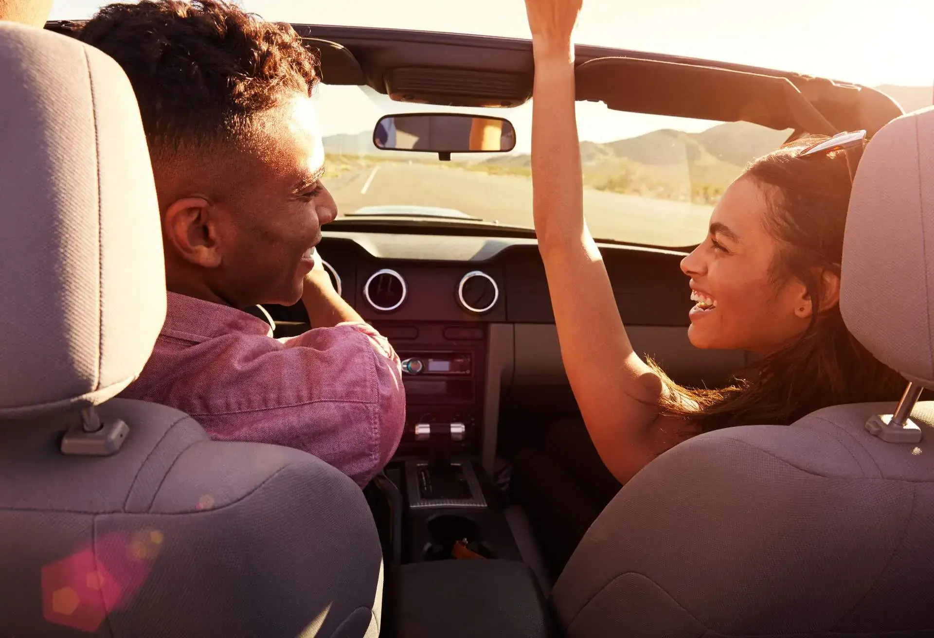 THEME_CAR_DRIVING_PEOPLE_COUPLE_FRIENDS_TRAVEL_ROAD-TRIP-shutterstock-portfolio_358230053-1.jpg