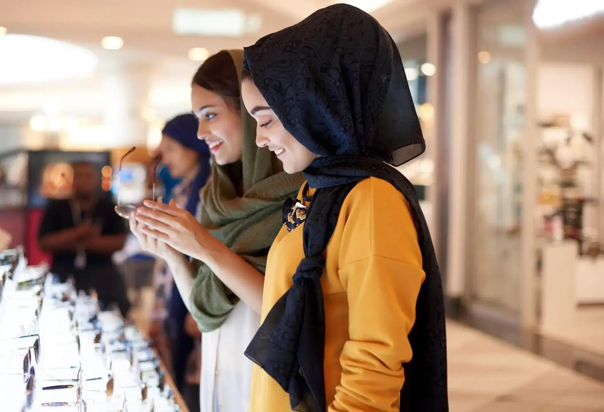 DEST_UAE_DUBAI_SHOPPING_MALL_GettyImages-1094457242
