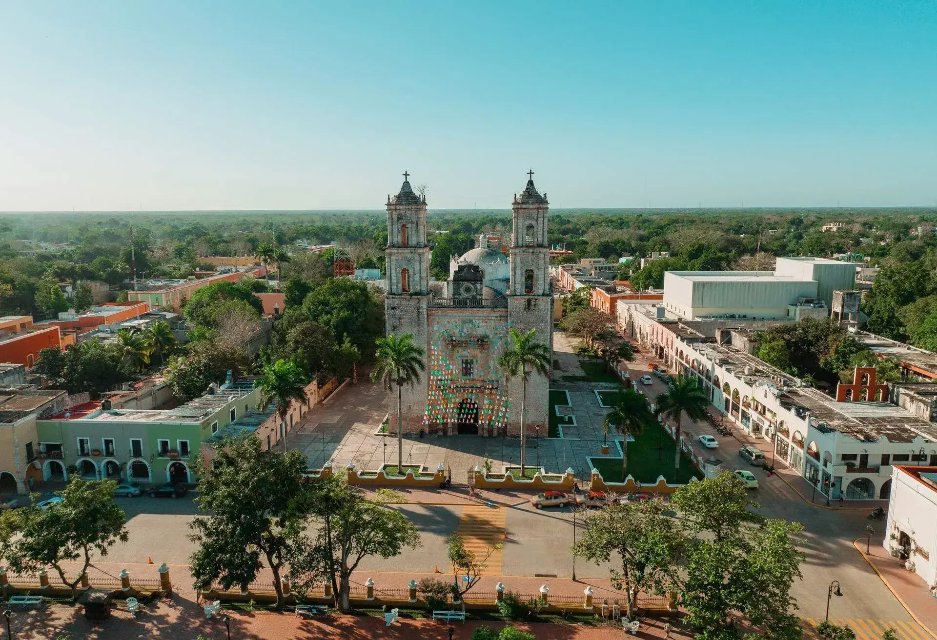 DEST_MEXICO_YUCATAN_VALLADOLID_GettyImages-1378157501