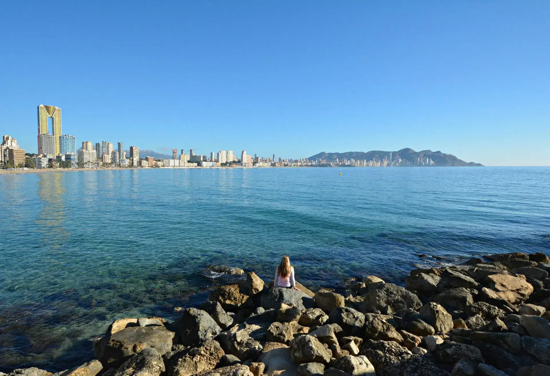 DEST_SPAIN_BENIDORM_PONIENTE-BEACH-PLAYA_GettyImages-920441142