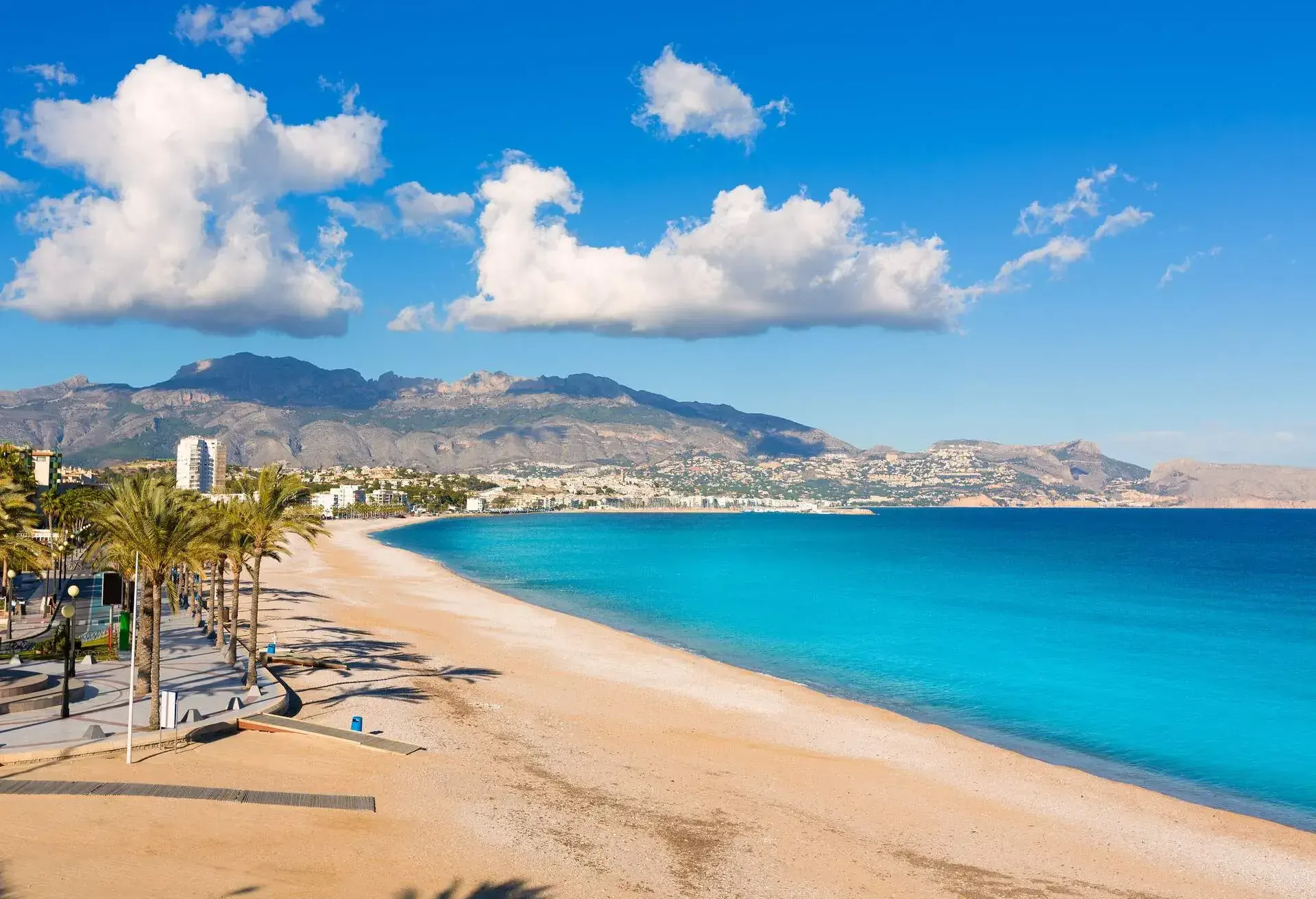 DEST_SPAIN_ALICANTE_ALTEA PLAYA DEL ALBIR_GettyImages-538205047