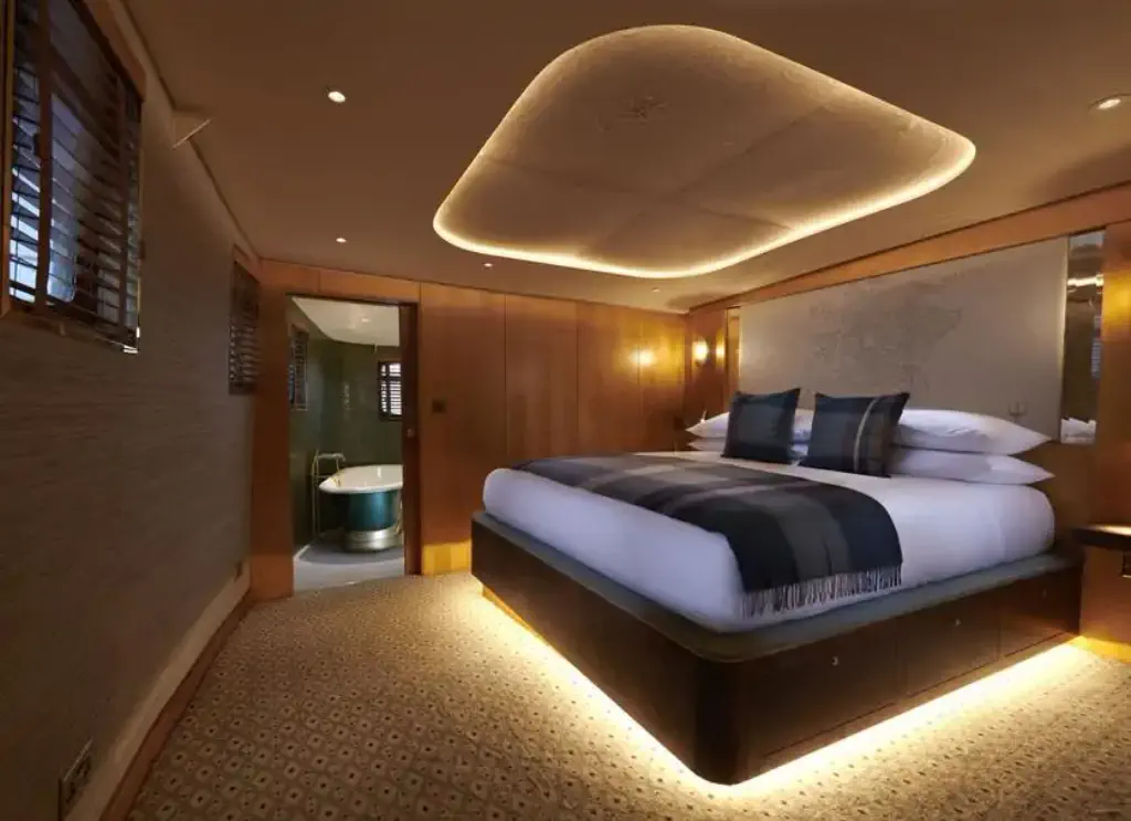 Fingal - A Luxury Floating Hotel provided by Leonardo.