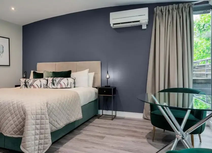 regent-hotel-provided-by-leonardo