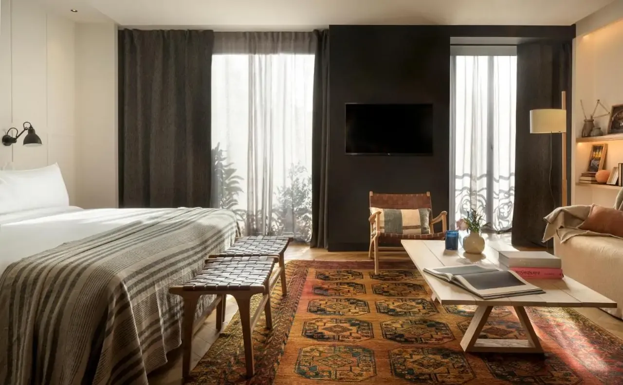 hotel-casa-sagnier-booking-350300791