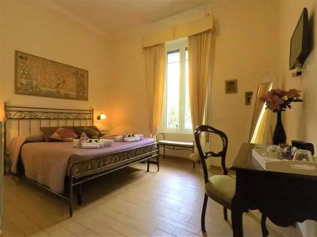 tucci-roma-guest-house-booking-1307113-93204443-image