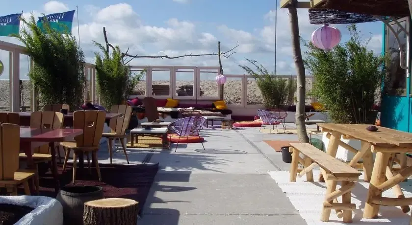 the-green-tunnel-booking-485077-152782624-jpg_k08455c43a231252f0ffb31de66a9fc071eee119d4eddfe566f3ce52164d40b6a_o-809296