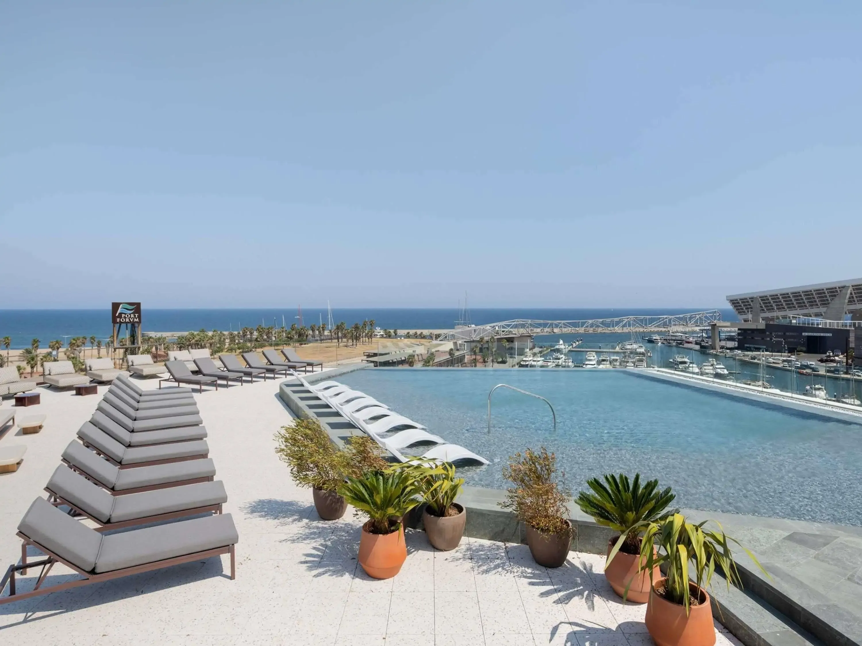 sls-barcelona-ice-1071416984-debeb9-075374