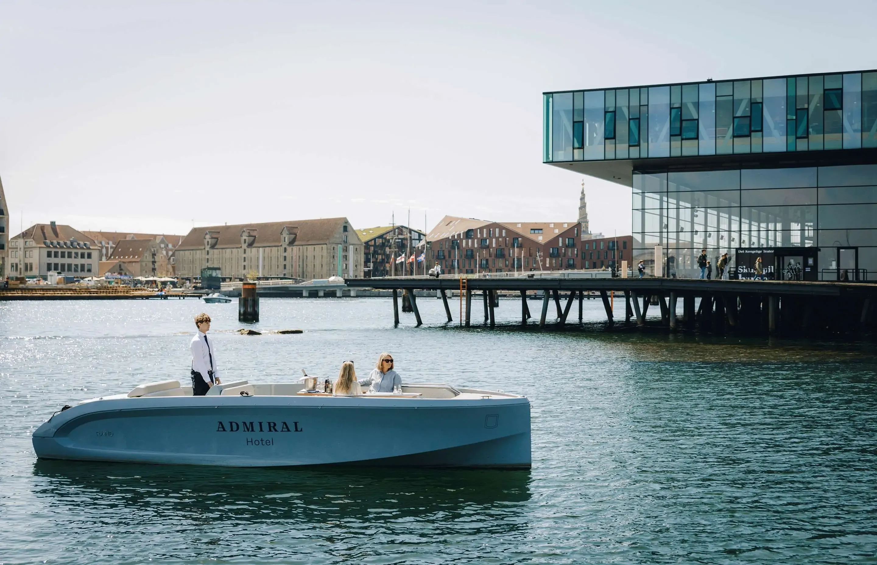 hotel-admiral-ice-37619-ec95af-696082