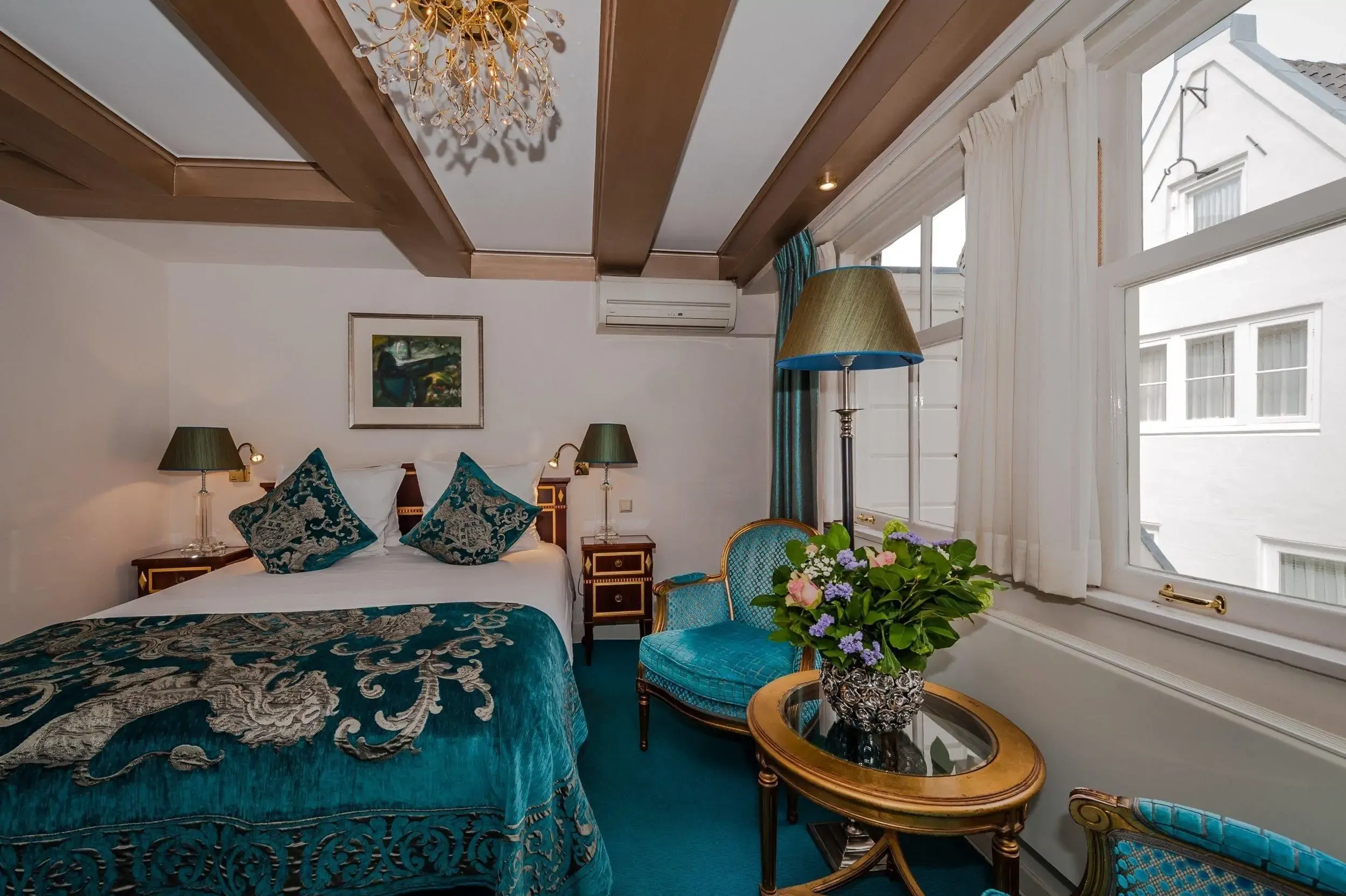 ambassade-hotel-leonardo-1118239-47656ro136274_o-974611