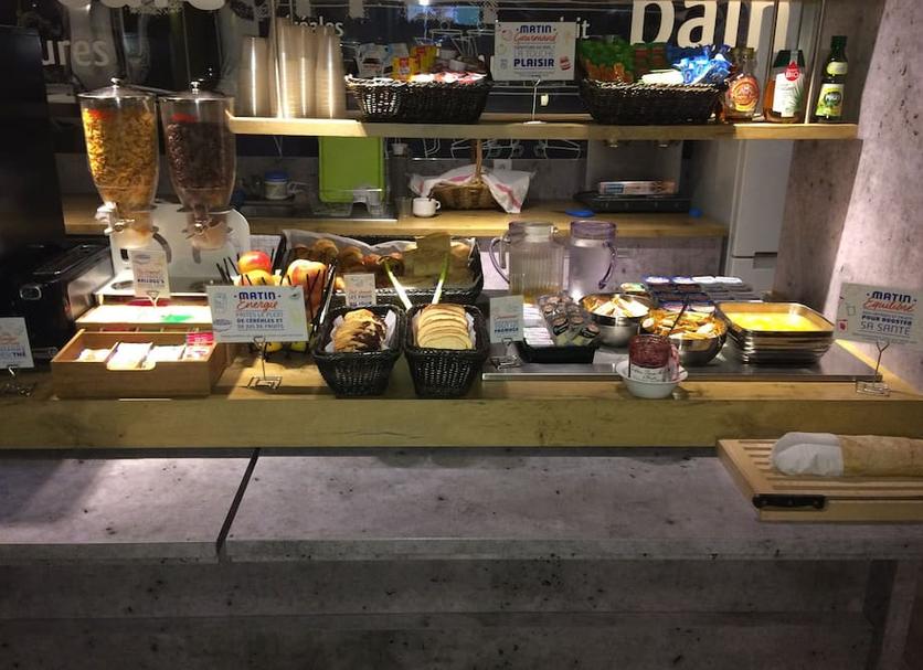 Buffet Photo
