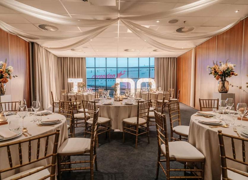 Banquet hall Photo