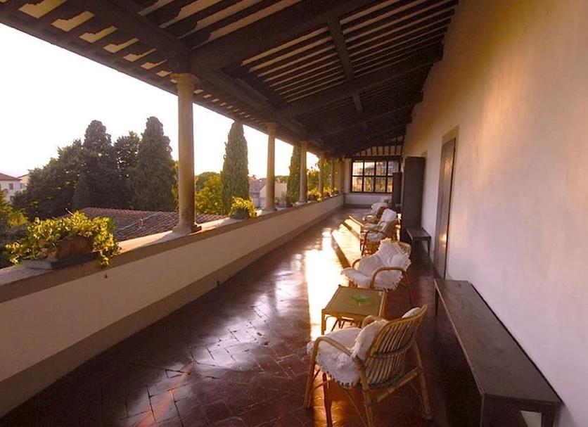 Balcony Photo
