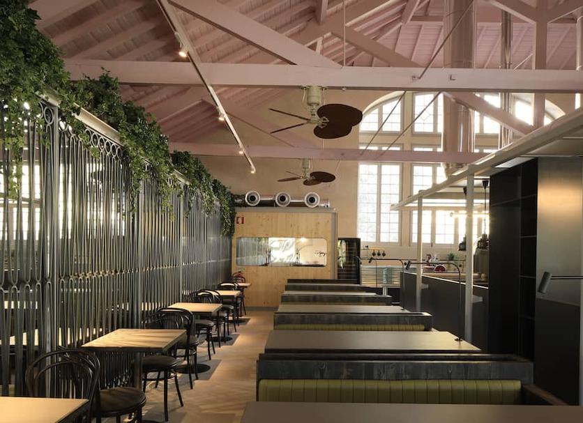 Restaurant Photo