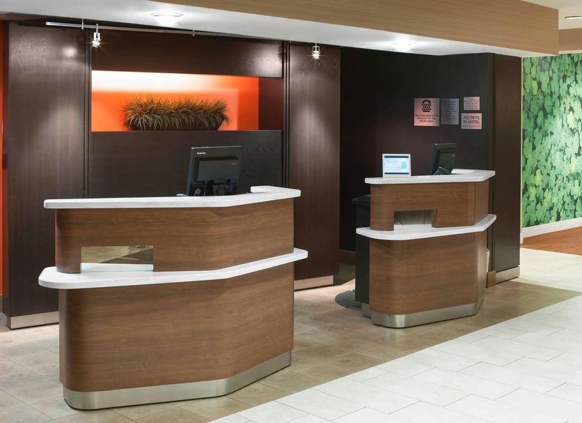 Front desk Photo