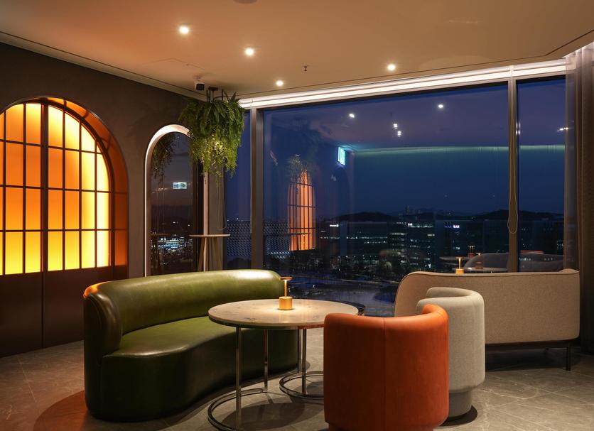 Lounge Photo