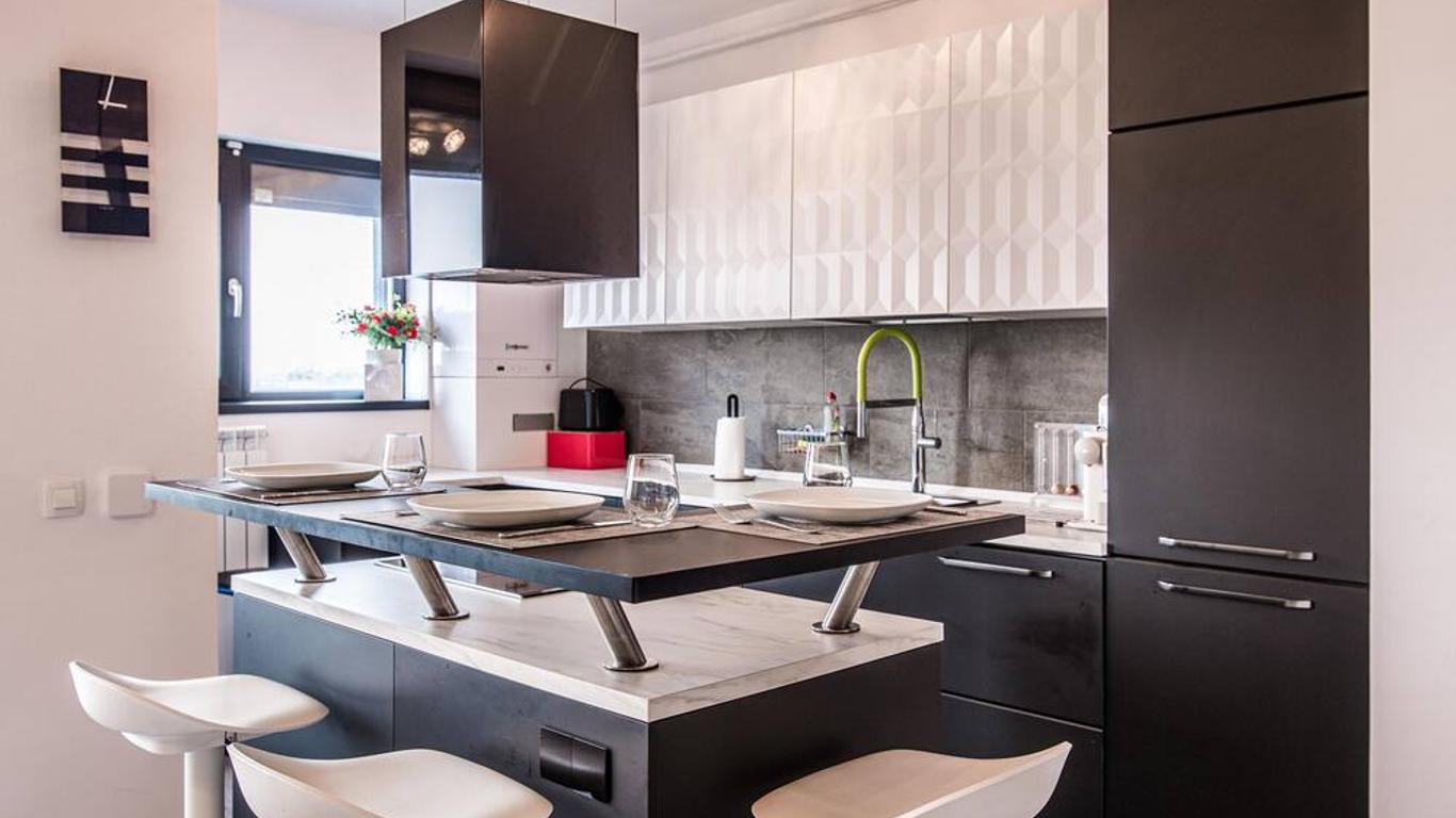 2-Room Penthouse Plaza Residence P1