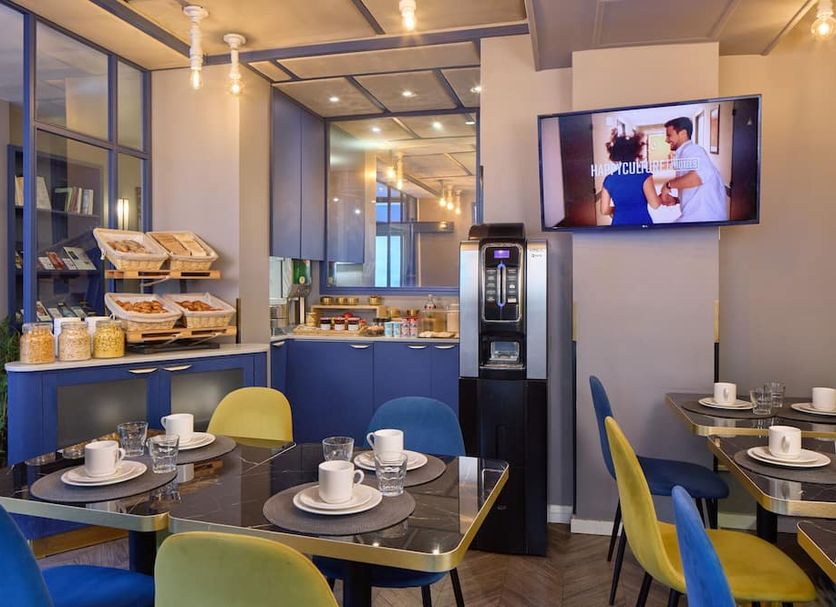 Restaurant Photo