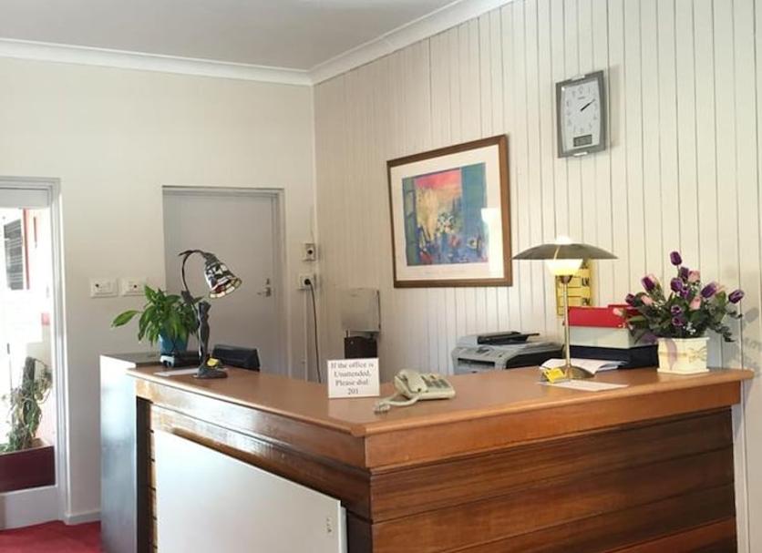 Front desk Photo