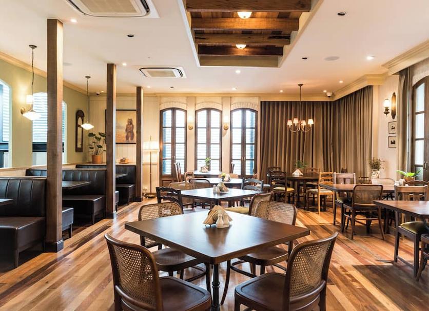 Restaurant Photo