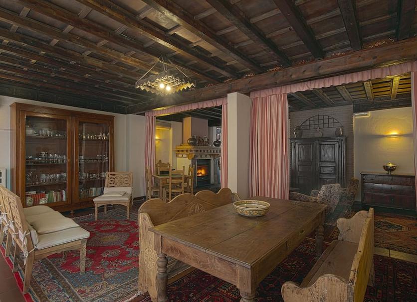 Dining room Photo