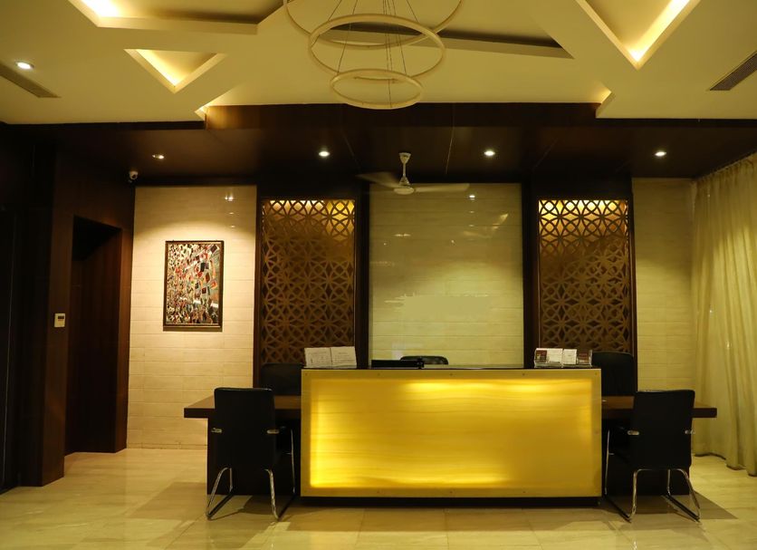 Front desk Photo