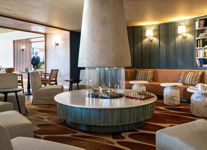 Lounge Photo