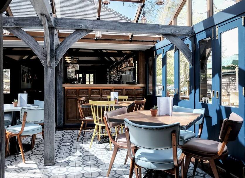 Restaurant Photo